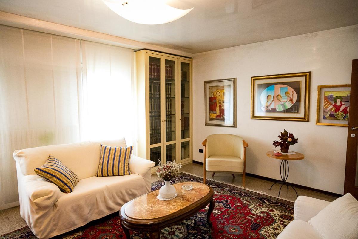 B&B Ca Dea Calle Vallà 외부 사진